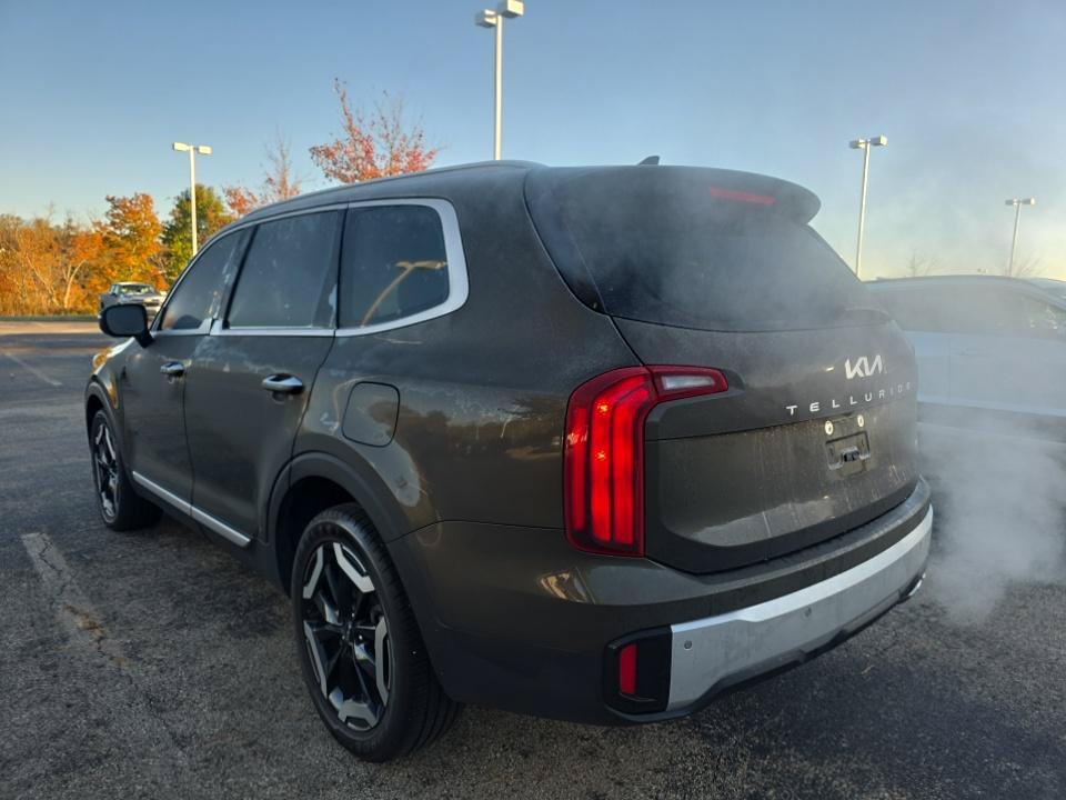 Used 2024 Kia Telluride S SUV