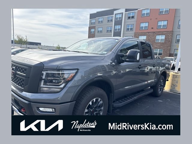  Nissan Titan