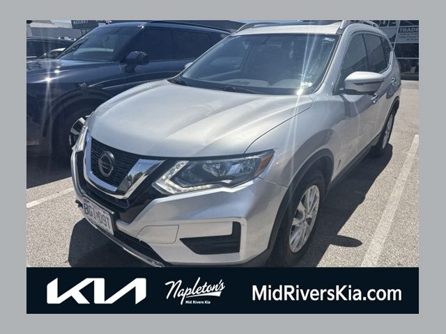 2018 Nissan Rogue SV FWD's photo