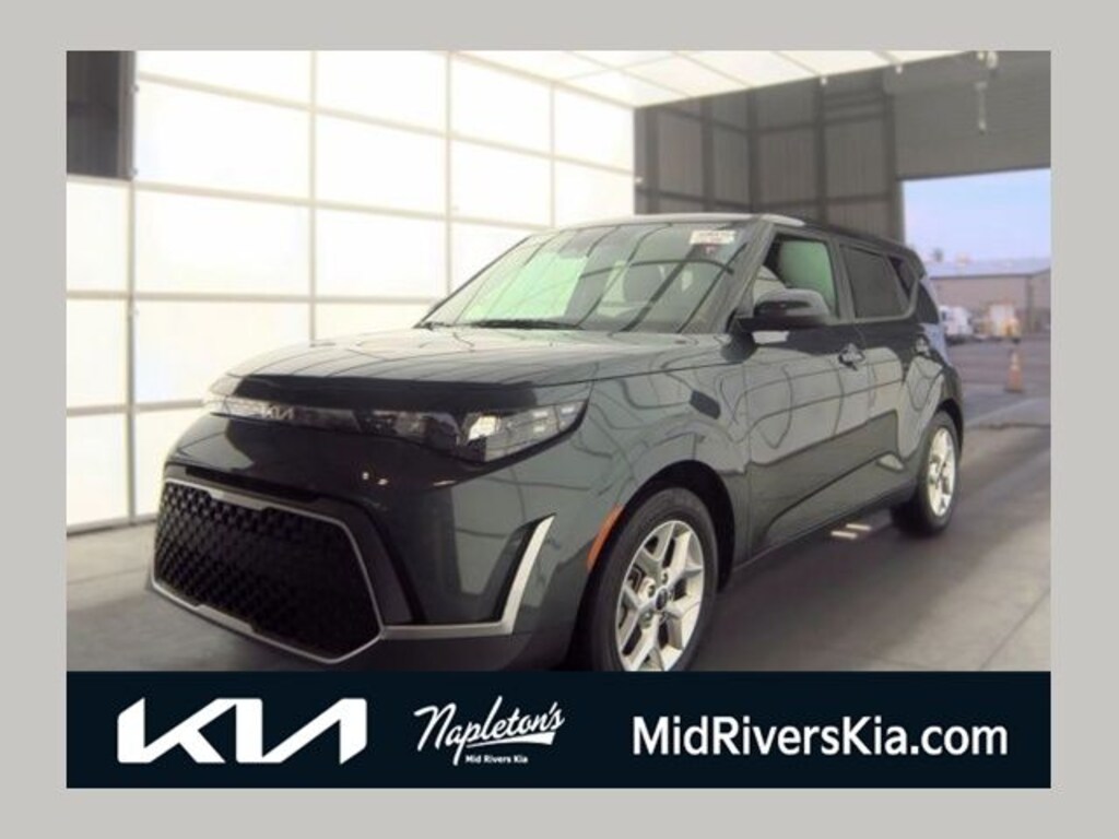 Used 2025 Kia Soul LX Hatchback