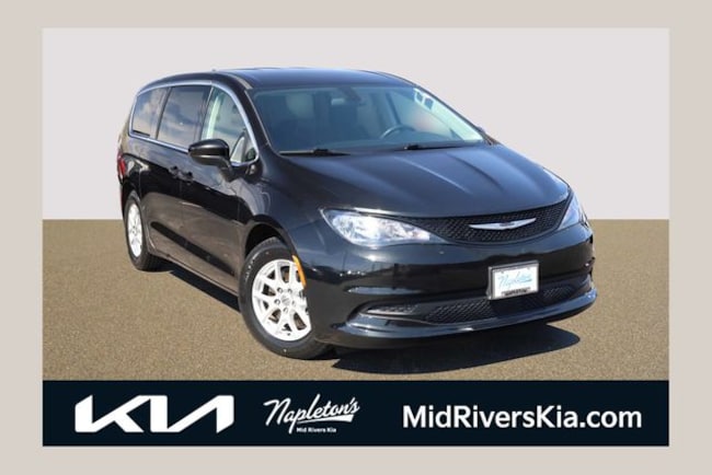 2022 Chrysler Voyager LX Van Passenger Van