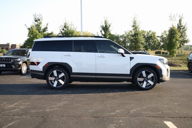 2024 Hyundai Santa Fe Limited photo 2