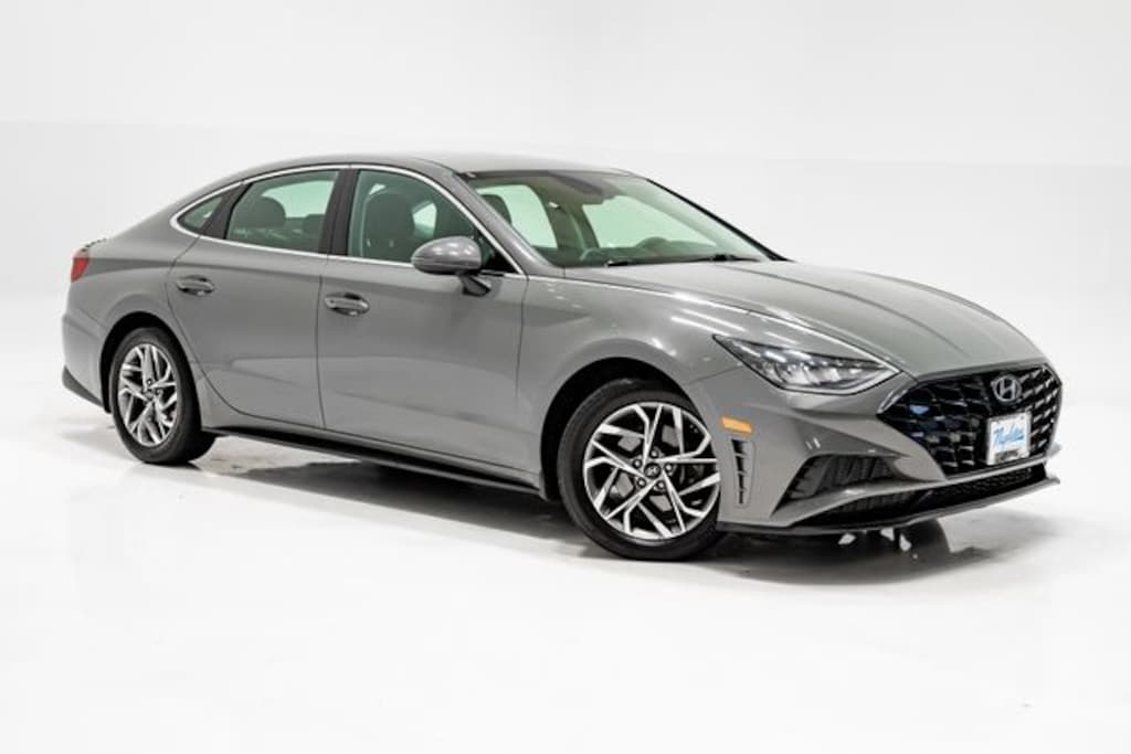 Used 2022 Hyundai Sonata SEL Sedan