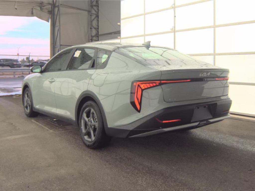 Used 2025 Kia K4 LXS Sedan