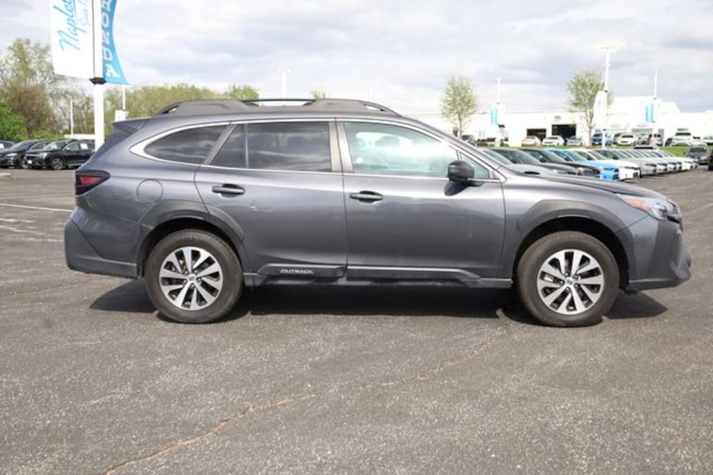 Used 2025 Subaru Outback Premium SUV