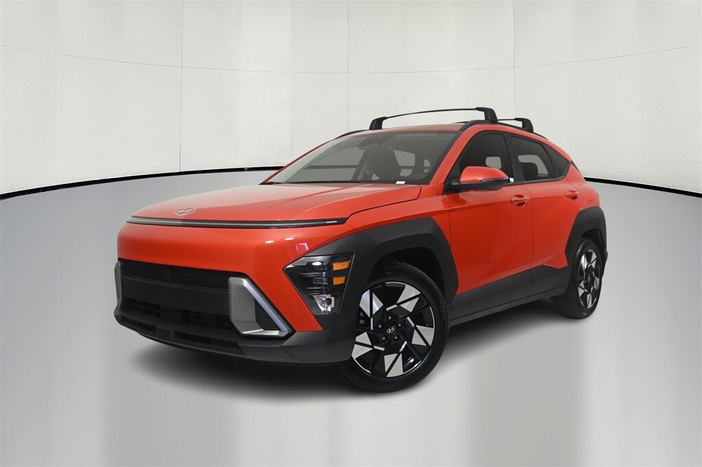 2025 Hyundai Kona SEL photo 3