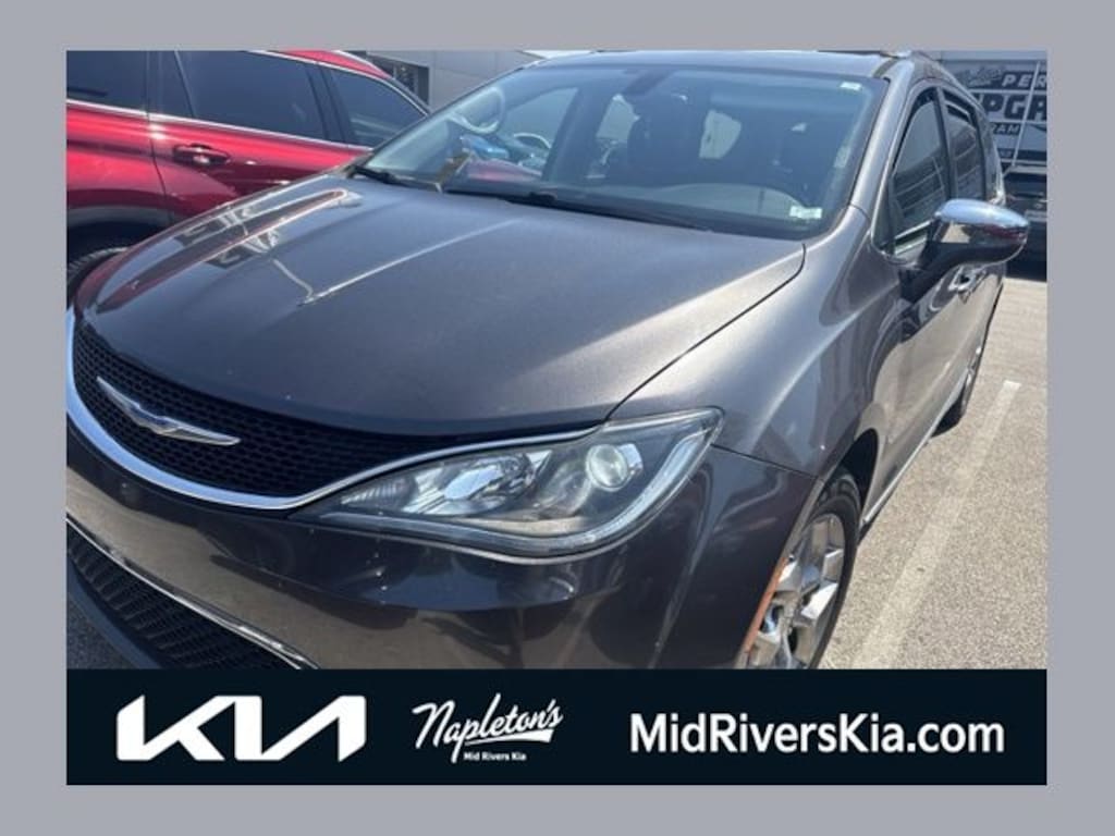 Used 2018 Chrysler Pacifica Limited Van