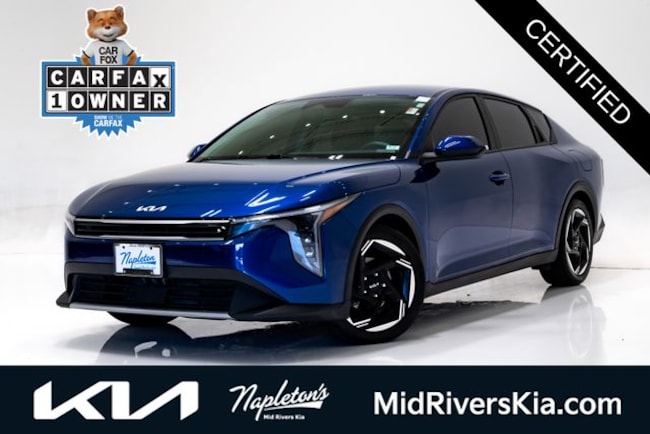 2025 Kia K4 EX AT's photo