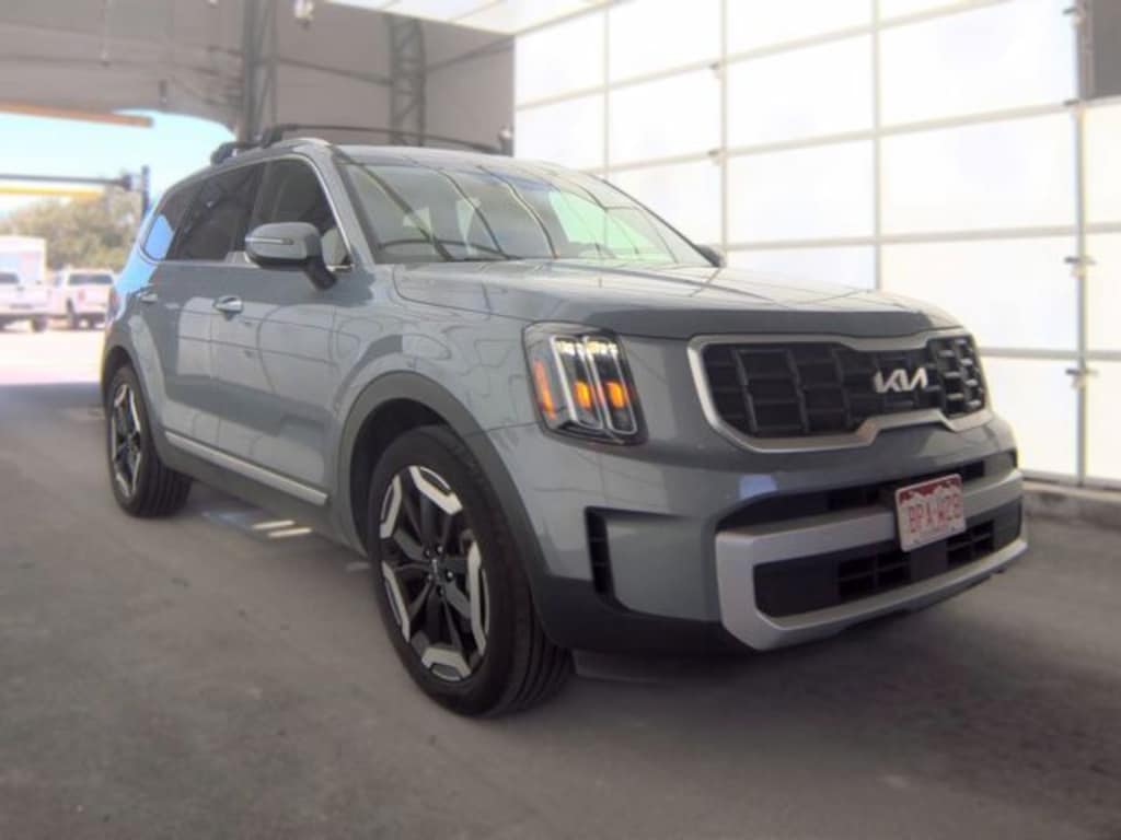 Certified 2025 Kia Telluride S SUV
