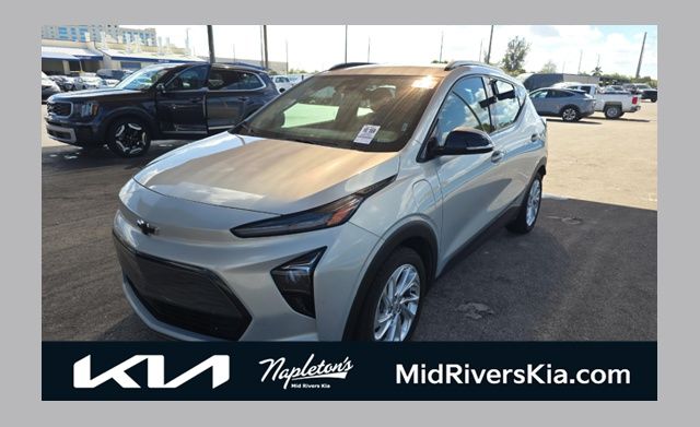 Used 2023 Chevrolet Bolt EUV LT with VIN 1G1FY6S0XP4164497 for sale in St. Peters, MO