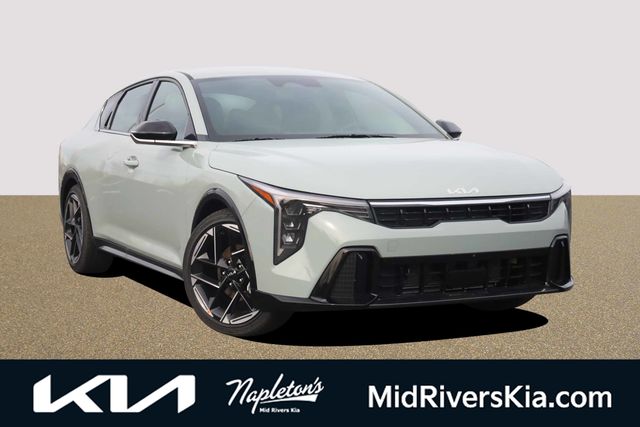 2025 Kia K4 GT-Line's photo