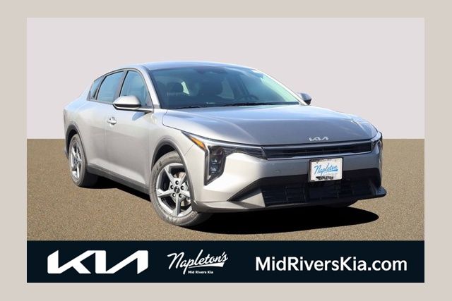 2025 Kia K4 LXS's photo