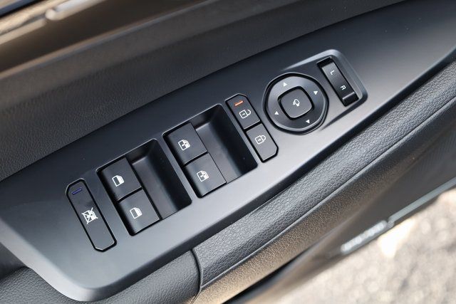 2026 Kia Sportage SX - Photo 14