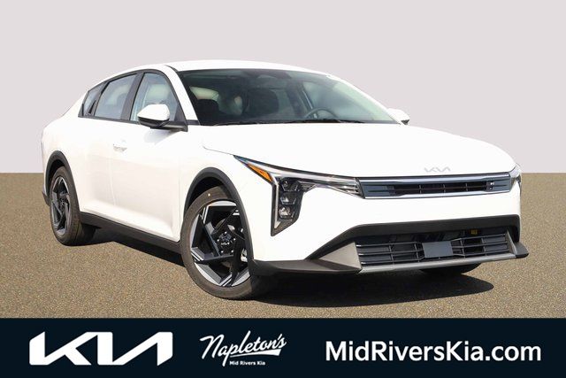 2025 Kia K4 EX's photo