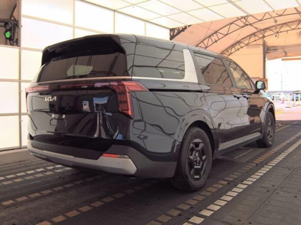 Certified 2025 Kia Carnival LXS Van Passenger Van