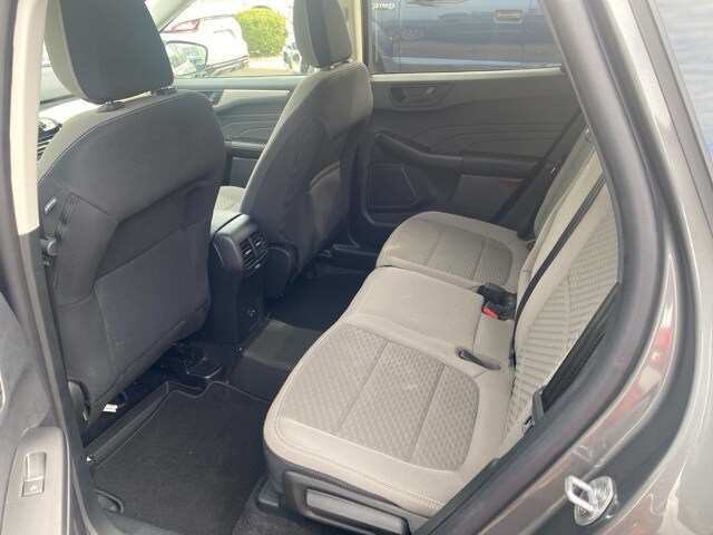 2022 Ford Escape SE photo 4