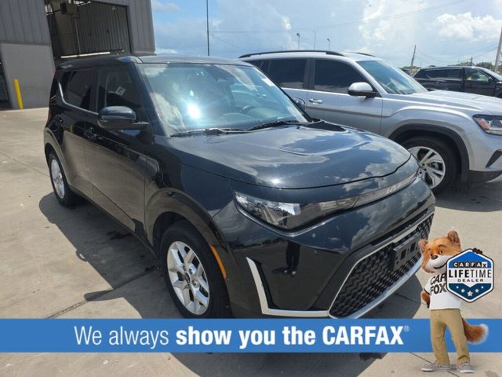 Used 2025 Kia Soul LX Hatchback