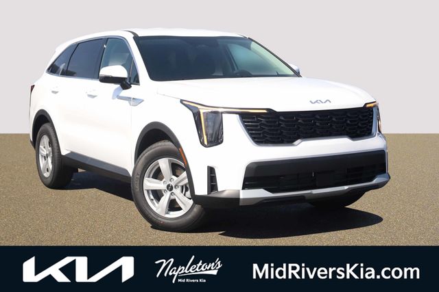 2026 Kia Sorento LX AT's photo