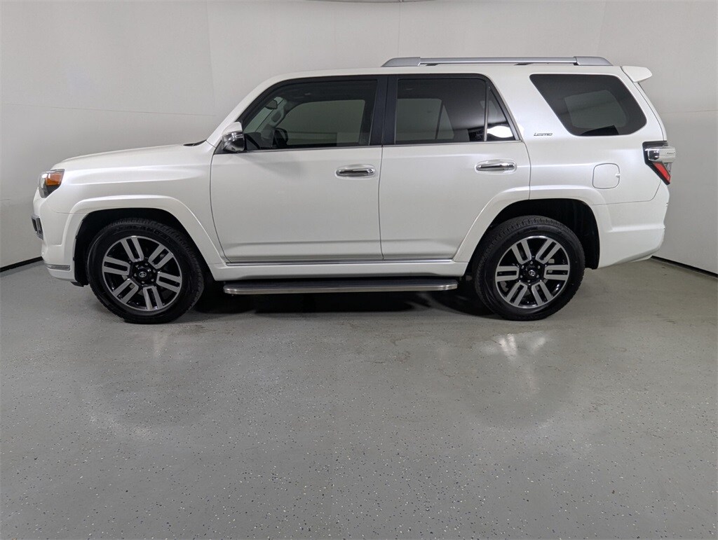 2022 Toyota 4Runner Limited photo 4