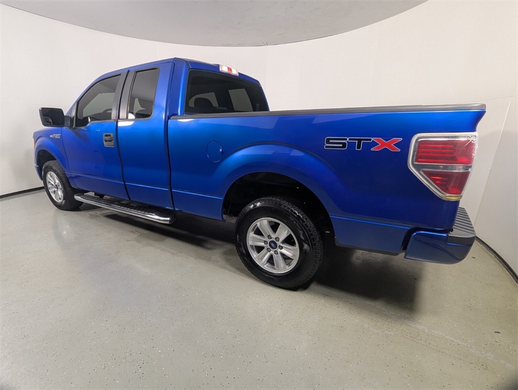 2010 Ford F-150 STX photo 5