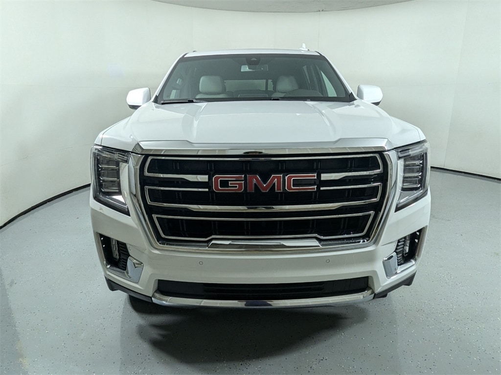 Used 2022 GMC Yukon XL SLT with VIN 1GKS1GKD2NR120758 for sale in Lake Park, FL