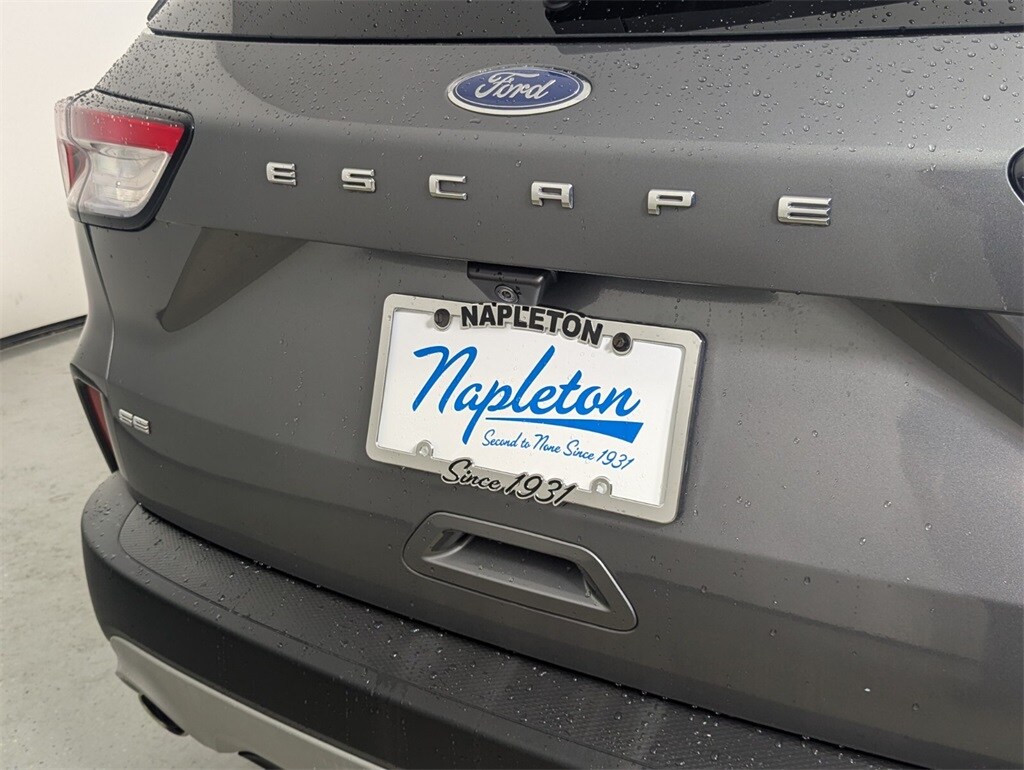 2022 Ford Escape SE photo 8