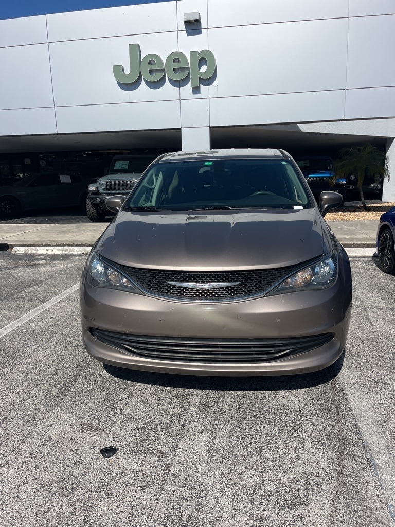 Used 2017 Chrysler Pacifica LX with VIN 2C4RC1CG9HR623065 for sale in Lake Park, FL