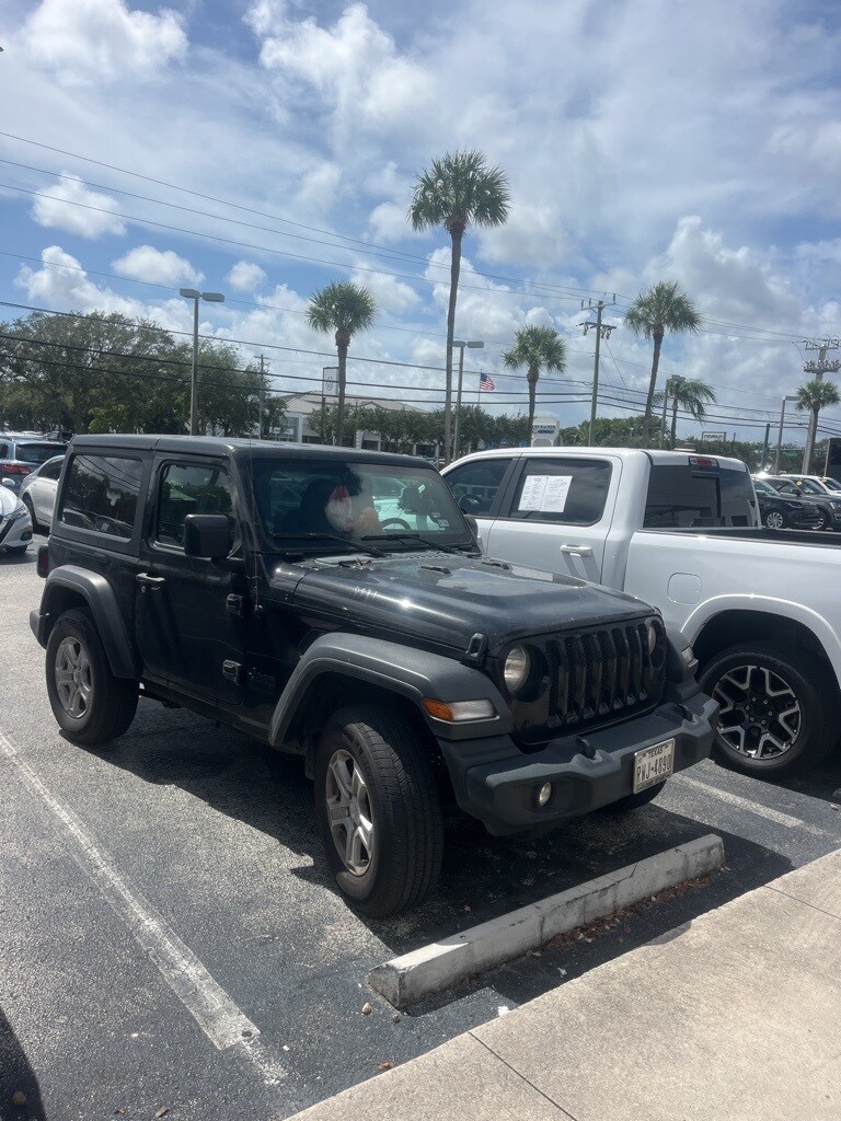 2022 Jeep Wrangler Sport S photo 4