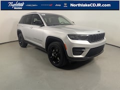 2025 Jeep Grand Cherokee ALTITUDE 4X2 Sport Utility