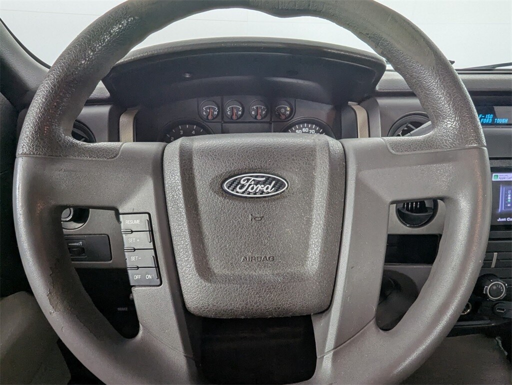 2010 Ford F-150 STX photo 16