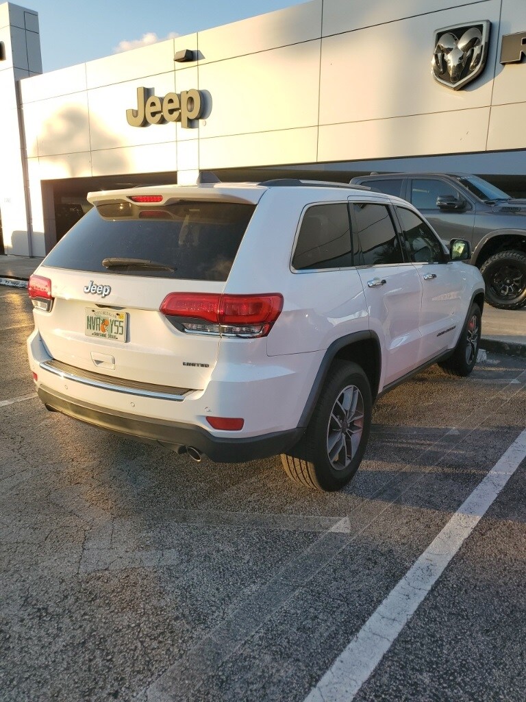 2019 Jeep Grand Cherokee Limited photo 3
