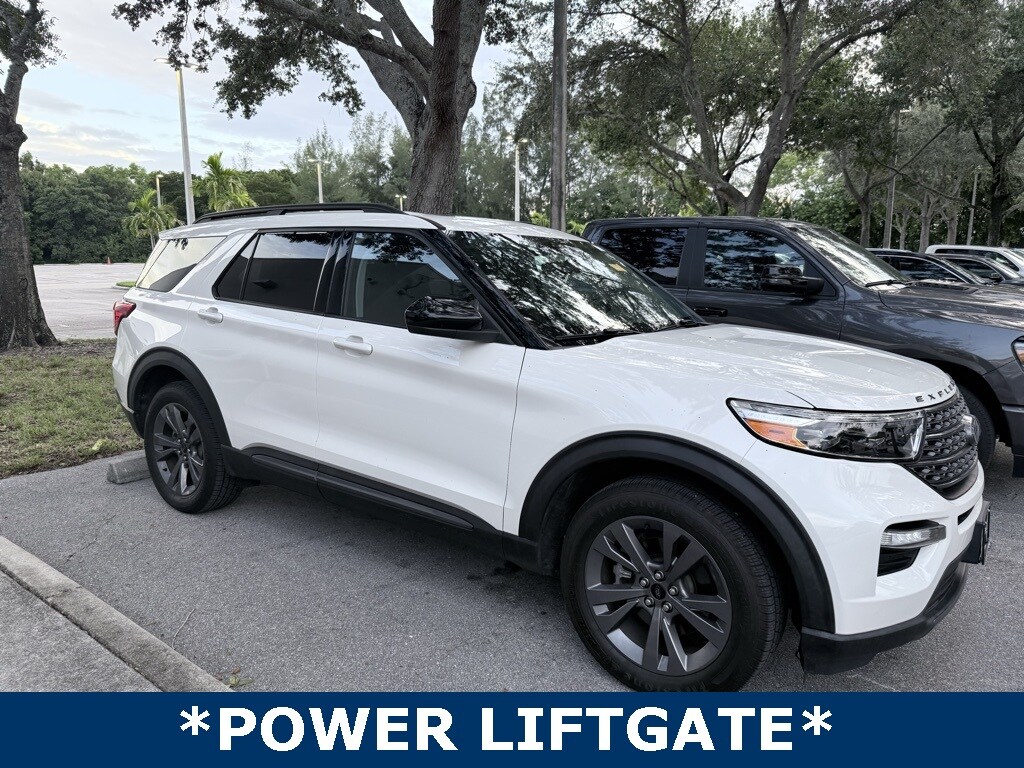 2022 Ford Explorer XLT photo 2