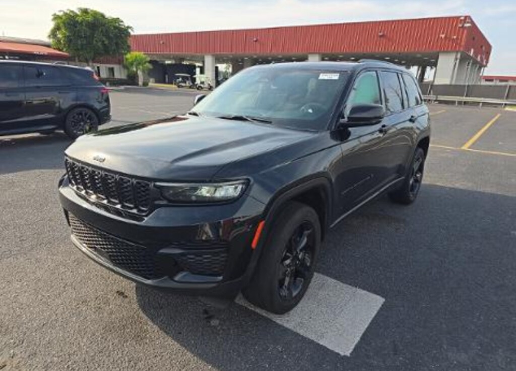 Used 2023 Jeep Grand Cherokee Altitude X SUV