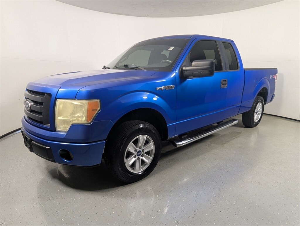 2010 Ford F-150 STX photo 3