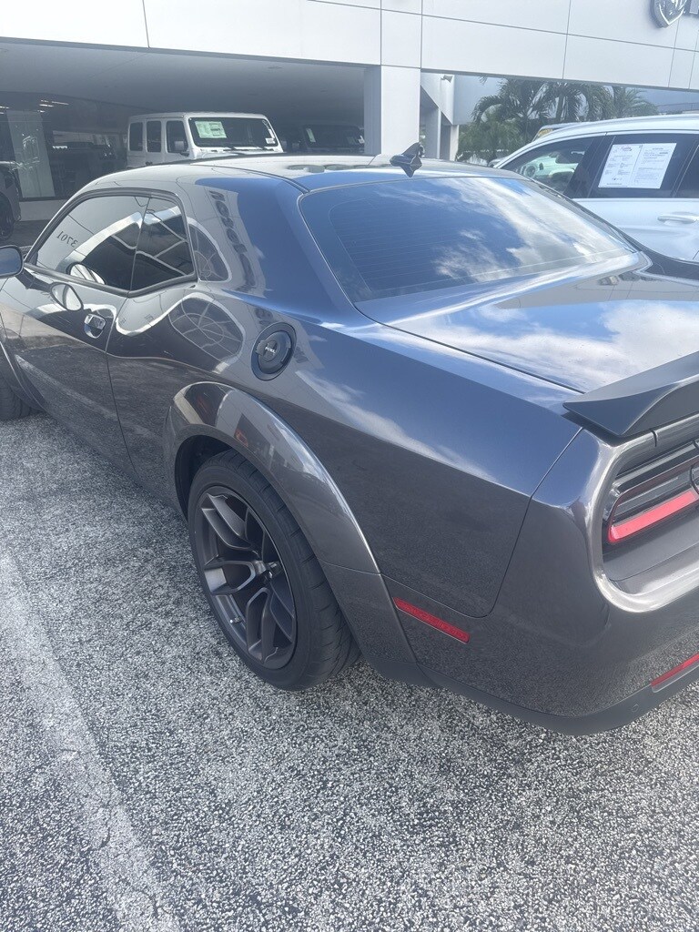 2021 Dodge Challenger R/T Scat Pack Widebody photo 4