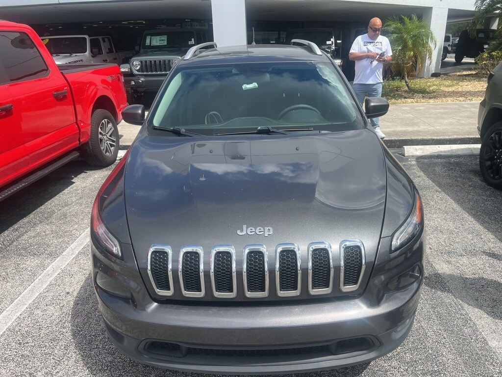 Used 2017 Jeep Cherokee Latitude with VIN 1C4PJLCB3HW642361 for sale in Lake Park, FL
