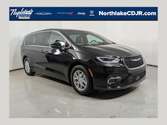 2026 Chrysler Pacifica SELECT Passenger Van