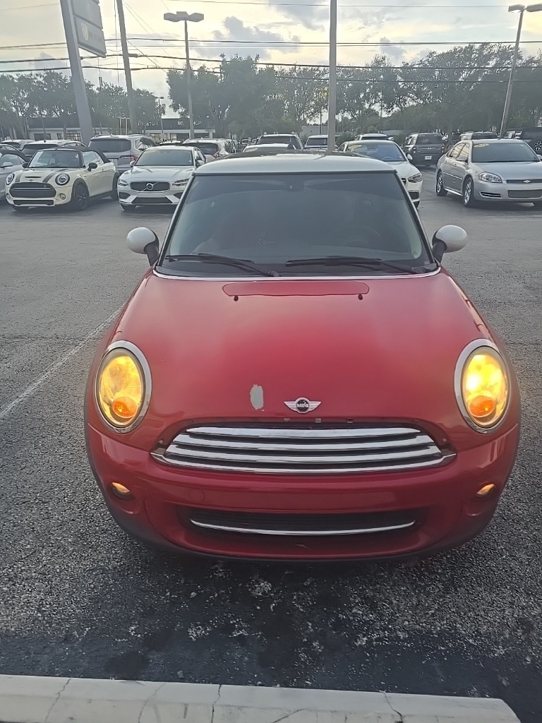 Used 2013 MINI Cooper Base with VIN WMWSU3C59DT374291 for sale in Lake Park, FL