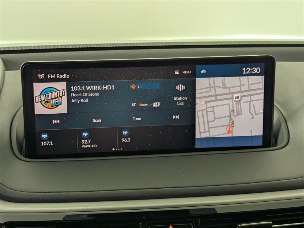 2022 Acura MDX Technology photo 18