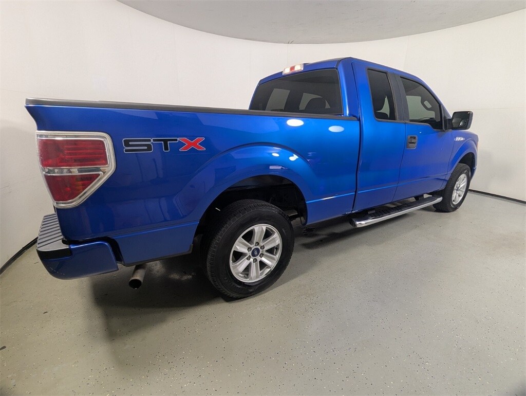 2010 Ford F-150 STX photo 7