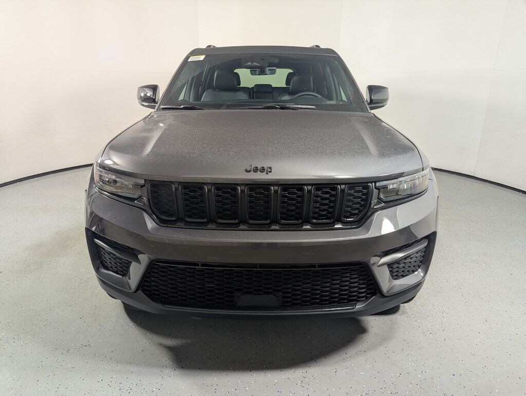 New 2025 Jeep Grand Cherokee ALTITUDE X 4X2 Sport Utility
