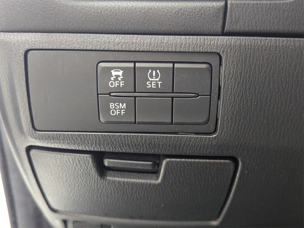 2014 Mazda Mazda6 Touring photo 12