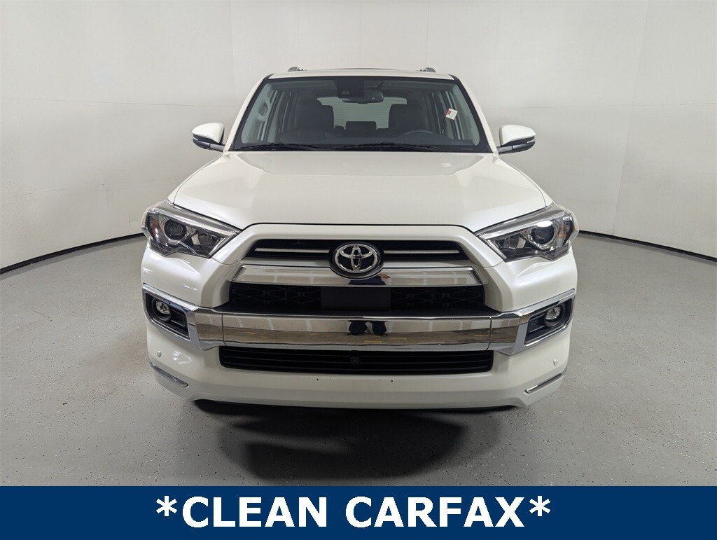 2022 Toyota 4Runner Limited photo 2