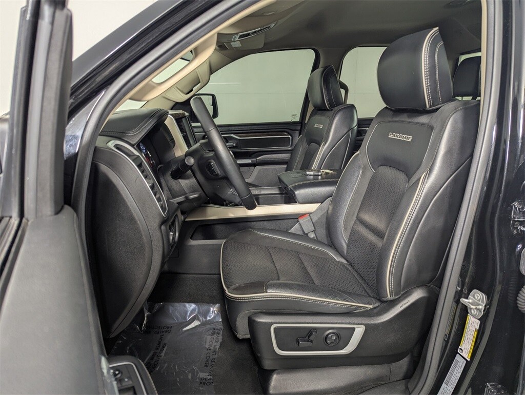 2020 Ram 1500 Laramie photo 11