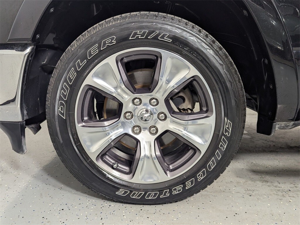 2020 Ram 1500 Laramie photo 9