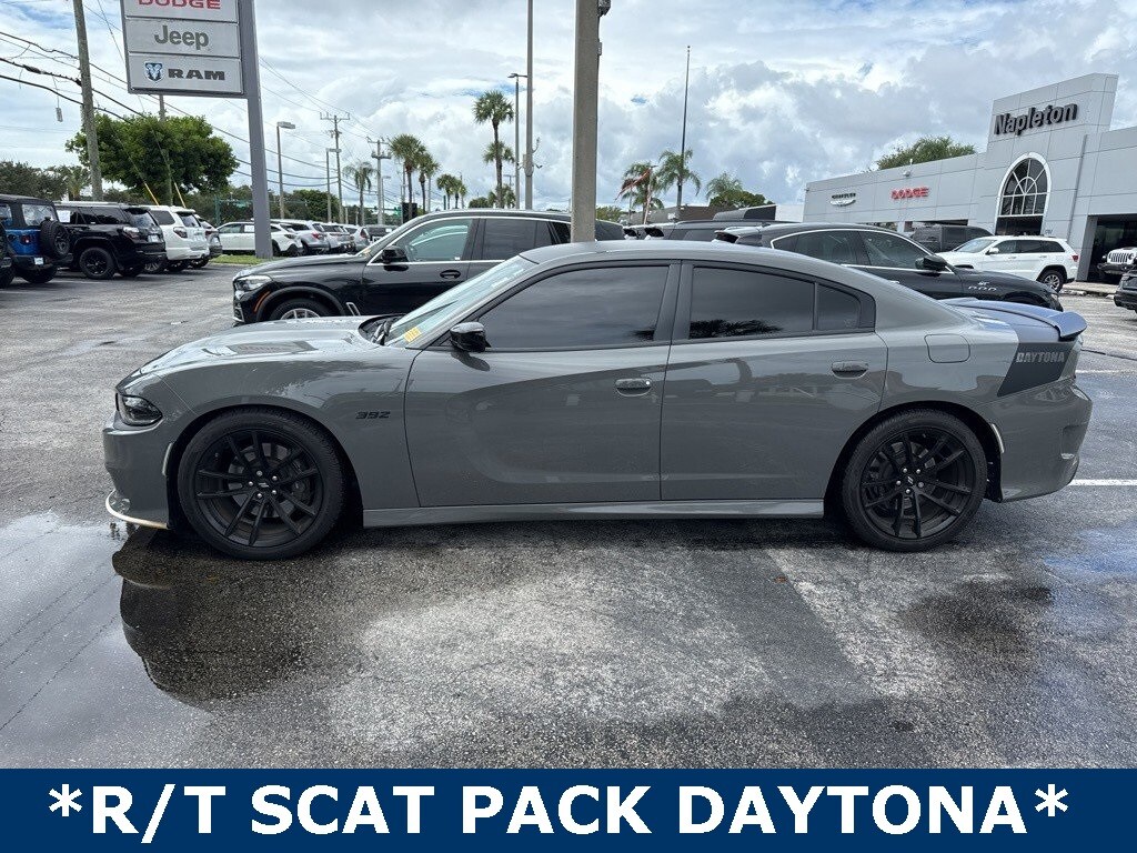 2023 Dodge Charger R/T Scat Pack photo 3