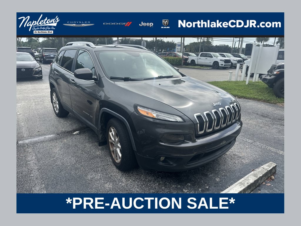 Used 2016 Jeep Cherokee Latitude with VIN 1C4PJLCB6GW135999 for sale in Lake Park, FL