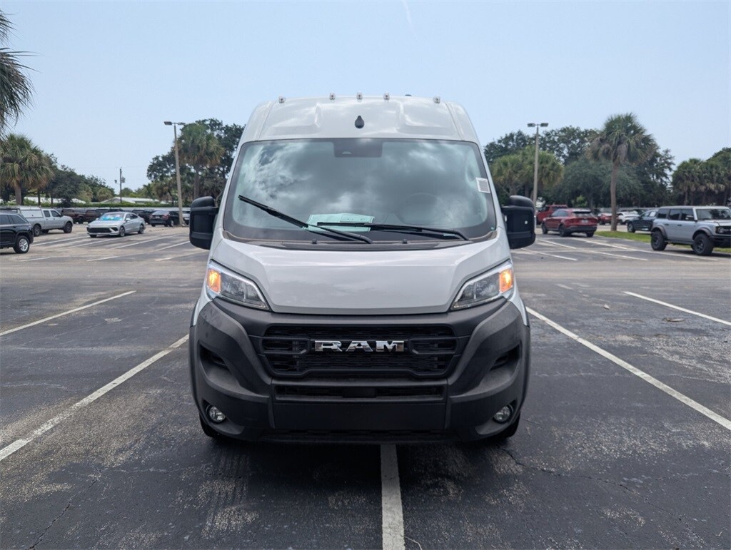 2025 Ram ProMaster 2500 Cargo Van photo 2