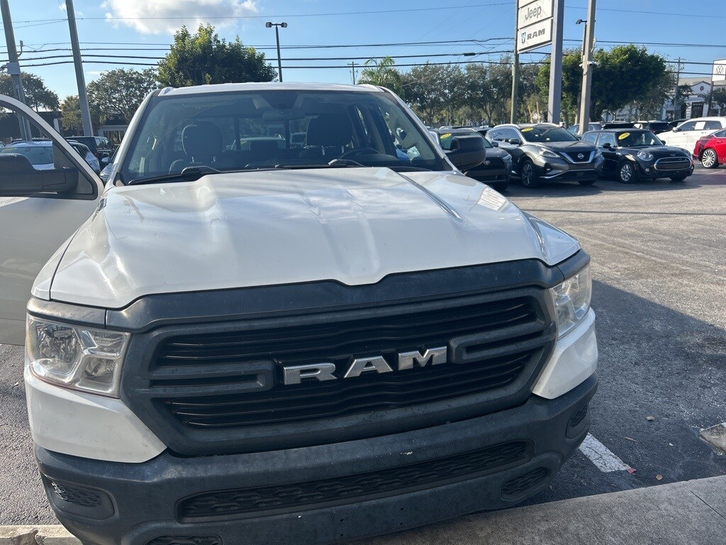 2019 Ram 1500 Tradesman photo 2