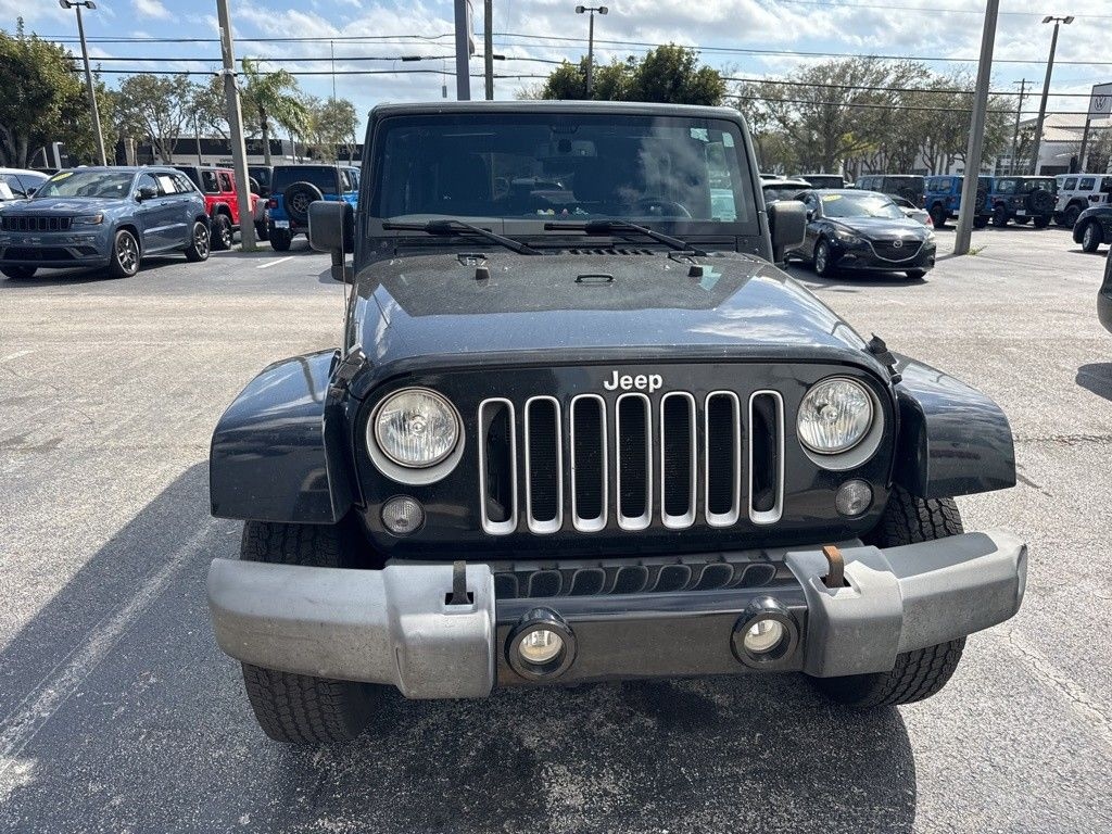 Used 2016 Jeep Wrangler Unlimited Sahara SUV